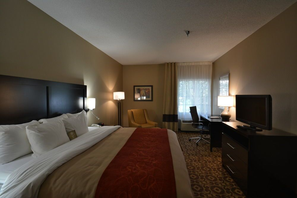 Comfort Inn & Suites