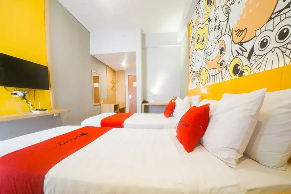 RedDoorz Apartment near Bundaran Satelit Surabaya 2
