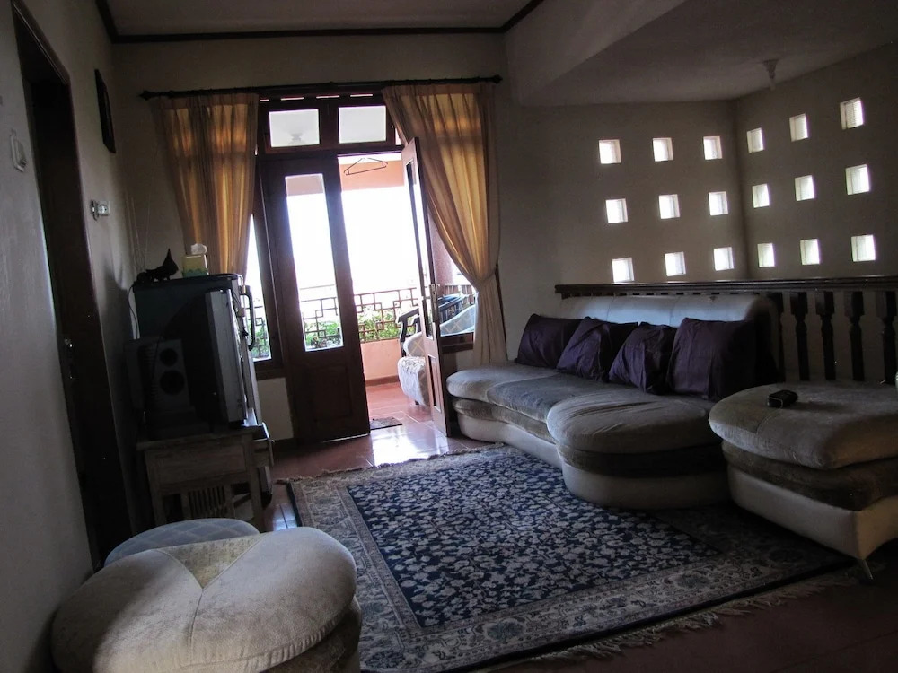 Diva House