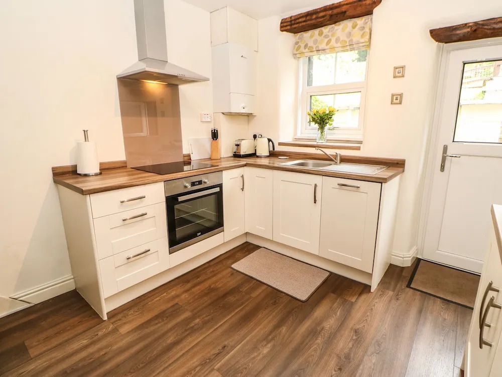 27 Bongate