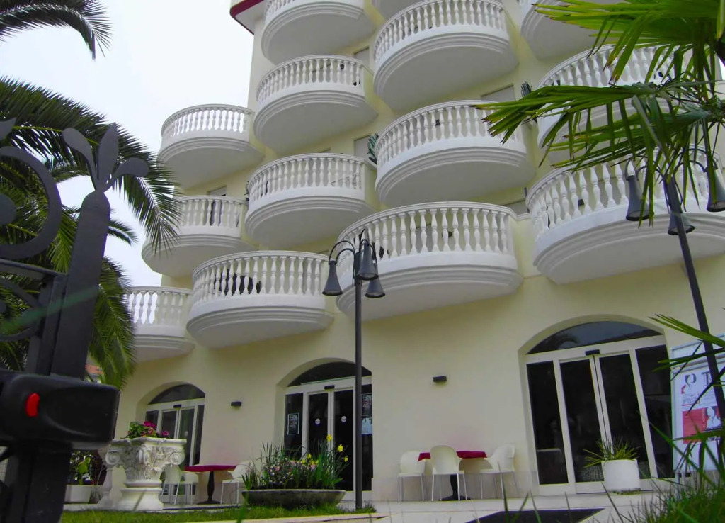 Hotel Eva