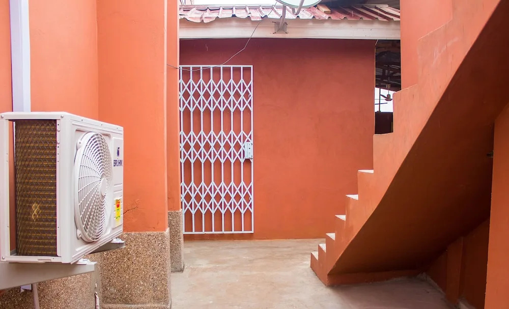 Lexis Lodge