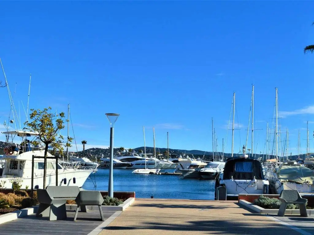 Appartement Cavalaire-sur-Mer, 1 pièce, 4 personnes - FR-1-226B-31