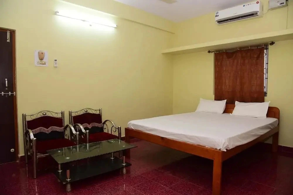 Nirvaah Room Siolim- Kitchenete