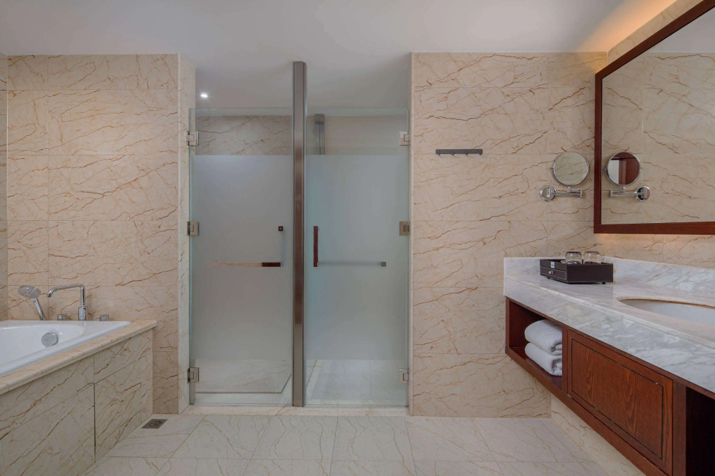 Days Hotel by Wyndham Jinghong Downtown