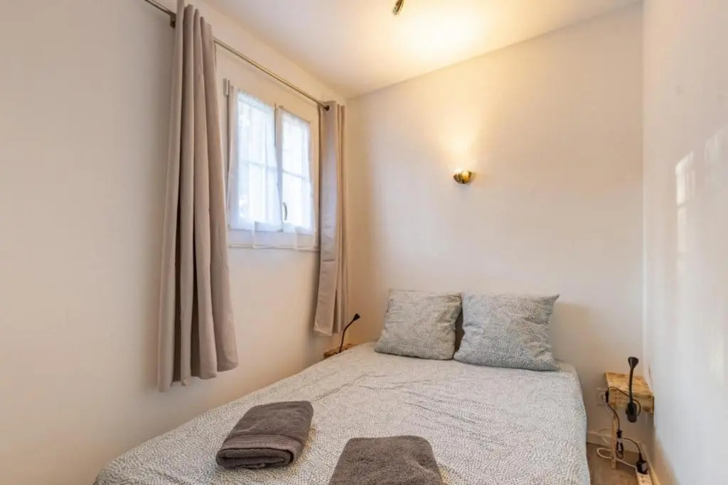 Bright Apartment With Wi Fi La Plage Du Brusc