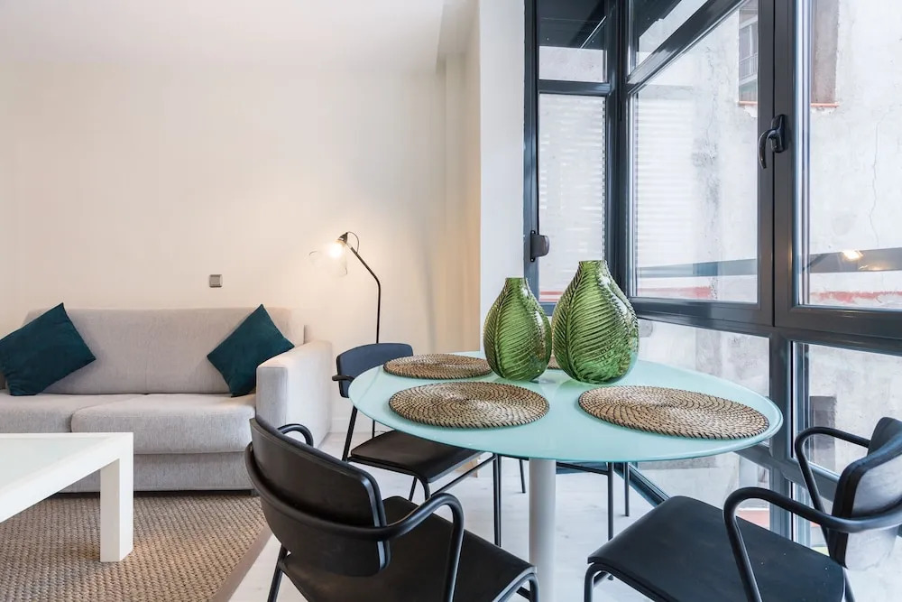 Отель limehome Madrid Calle de la Paloma