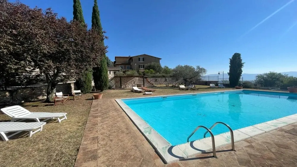 8 Guests - Huge Manor Close to Spoleto - Private Swimming Pool