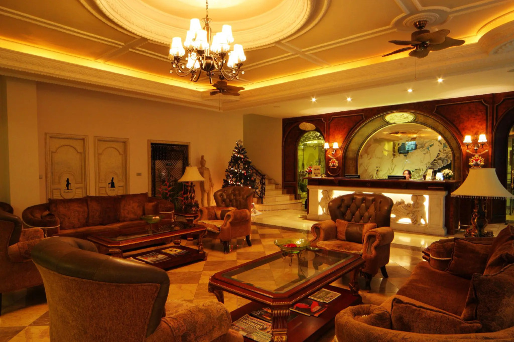Four Seasons Place Pattaya