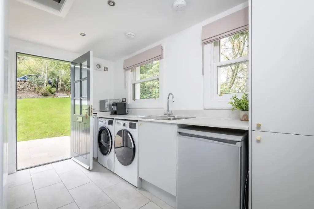 Captivating 4-bed House in Killin