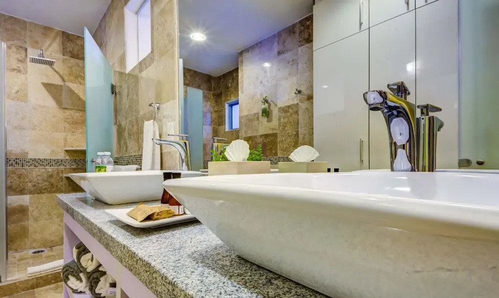 Quinta Bis Front King by SunandSea