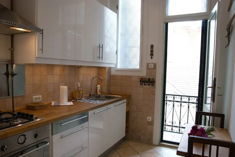 Opera Theater Apartment