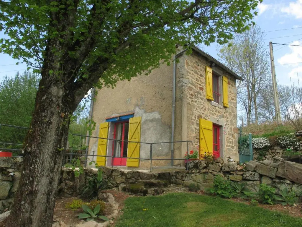 Charmante maisonnette avec piscine partagée - FR-1-489-131