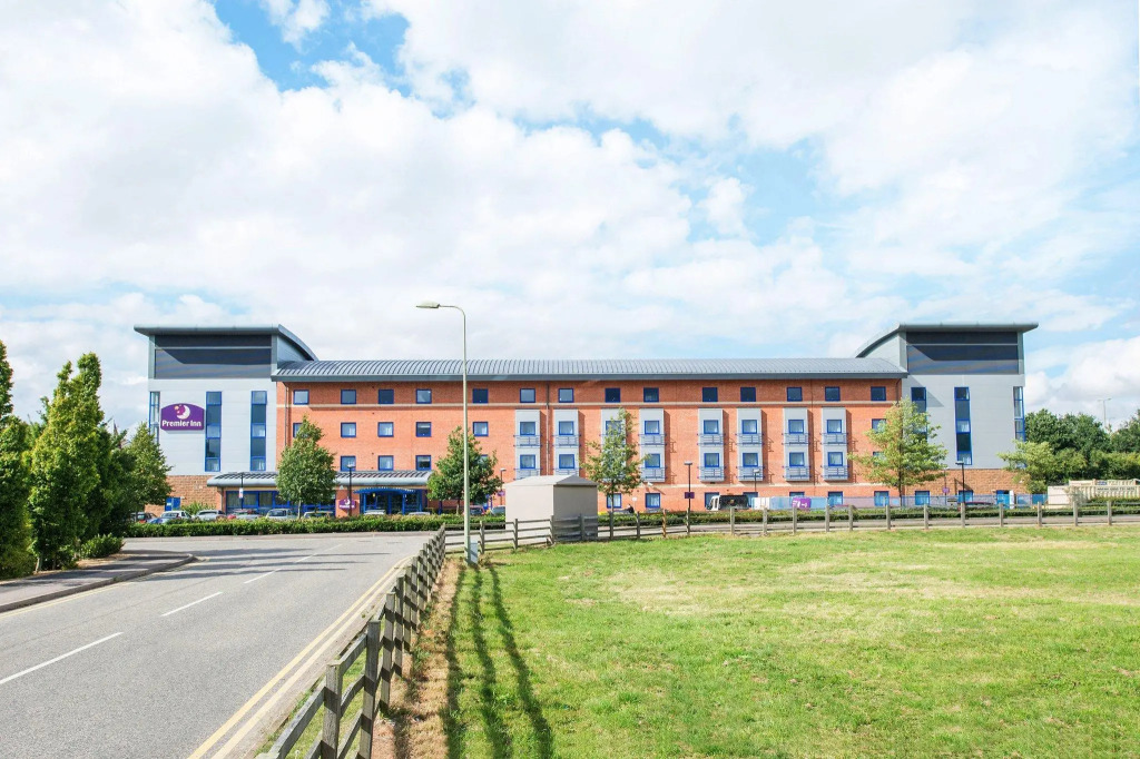 Premier Inn Banbury - M40 J11