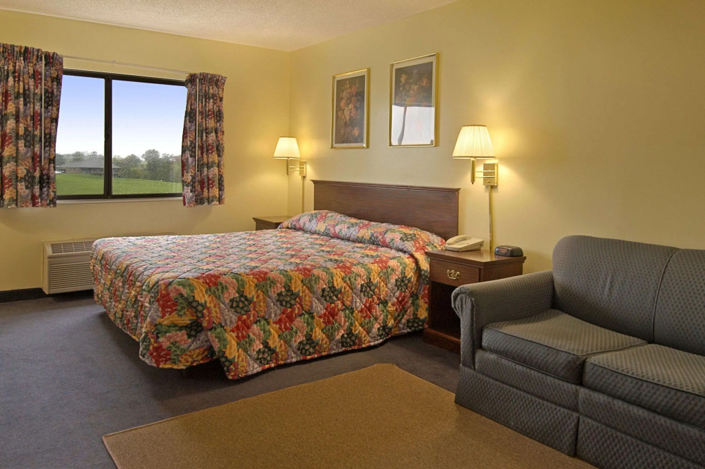 Ramada Limited - Mount Sterling