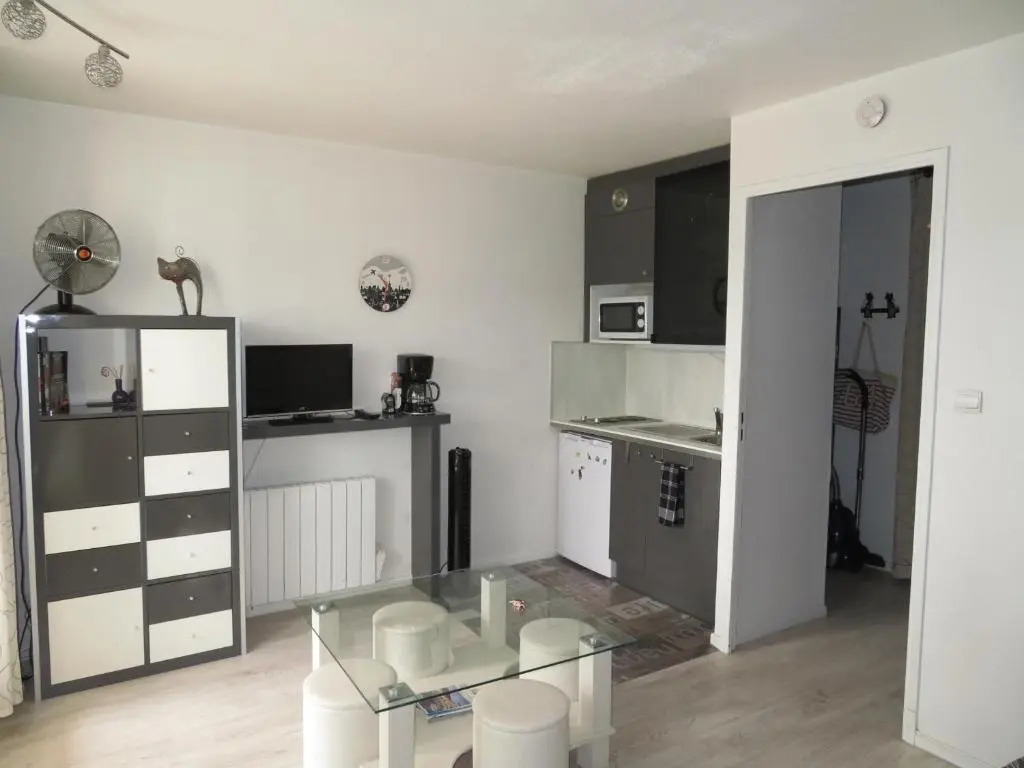 Appartement Sète, 1 pièce, 4 personnes - FR-1-338-368