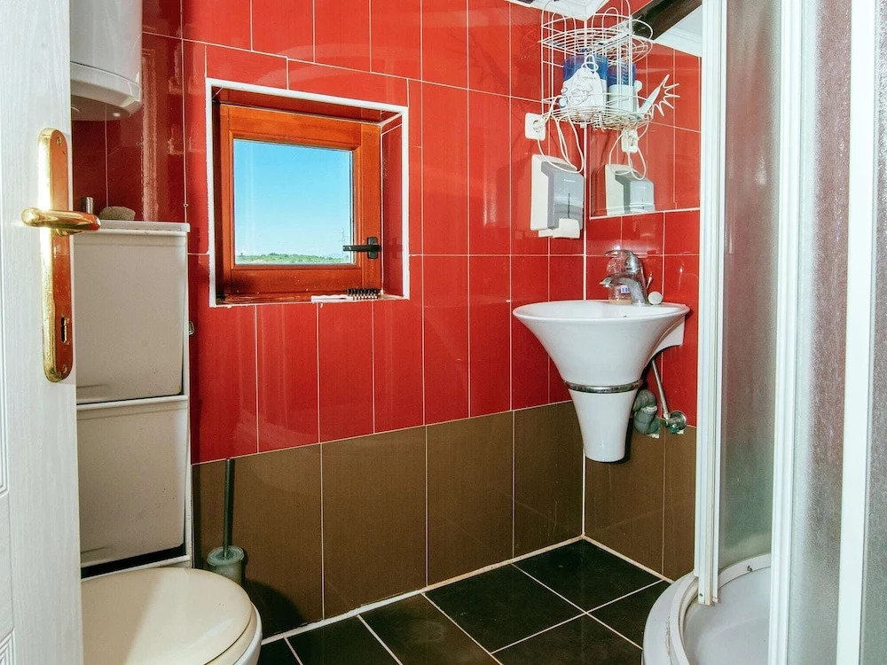 Cozy Holiday Home in Zadar with Swimming Pool