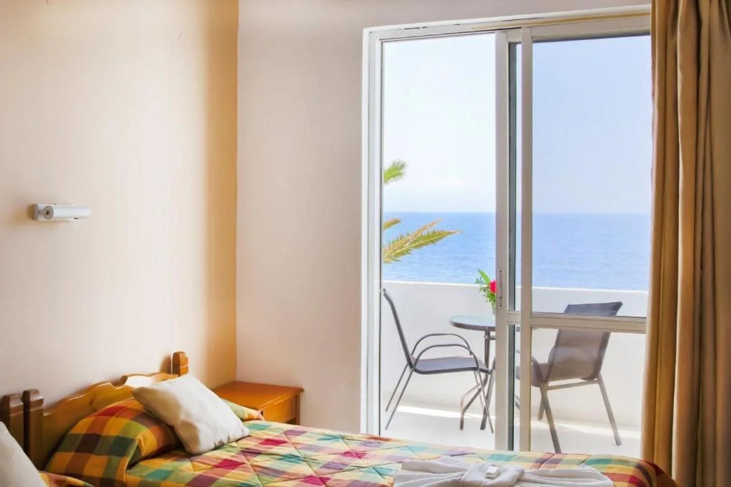 Hotel Krinos