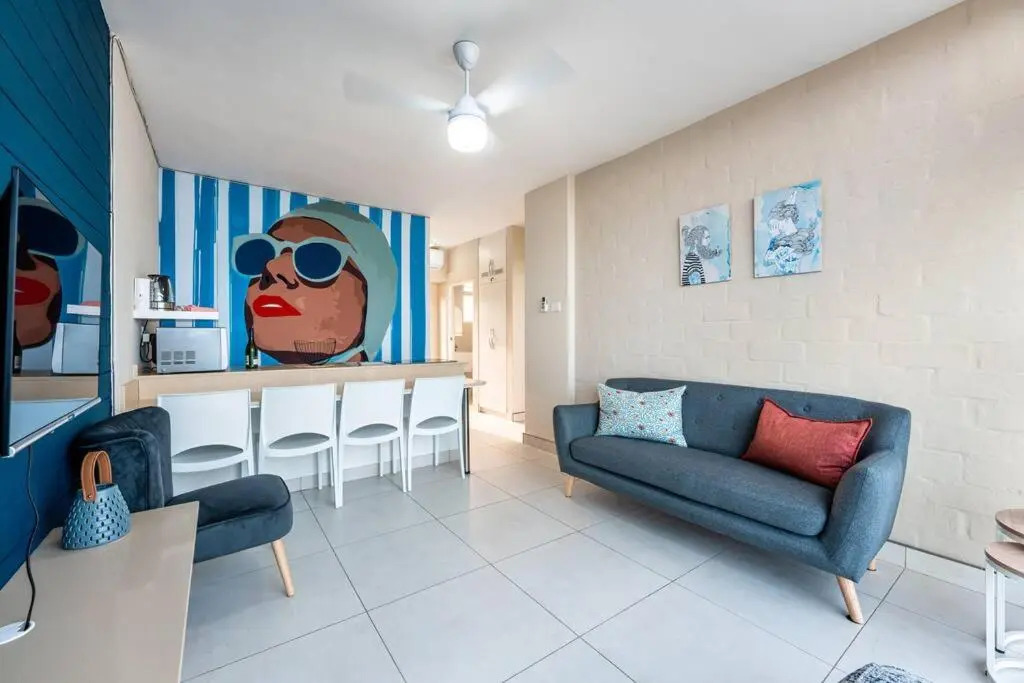 1002 La Ballito-trendy apartment with endless view