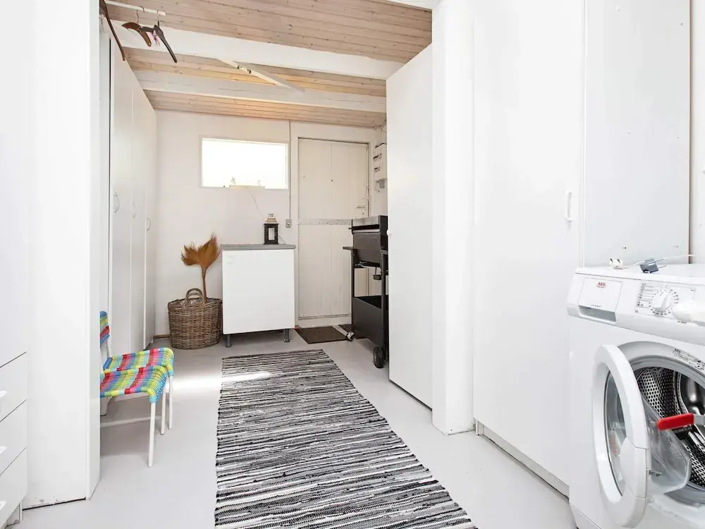 6 Person Holiday Home in Follenslev