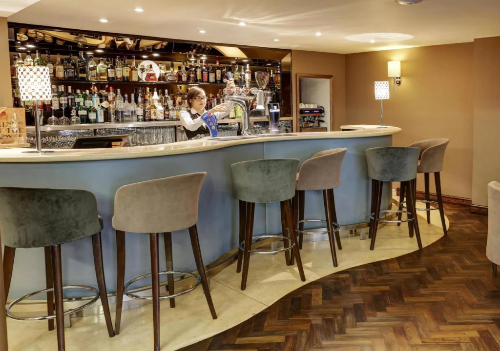 Donnington Manor Hotel