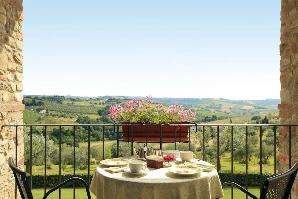 Il Borgo di Villa Bossi-Pucci