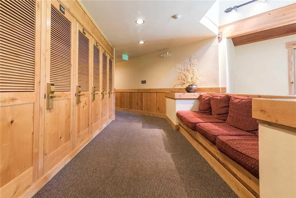 1210 Trappeur's Lodge, Trappeur's Crossing Apartment 1