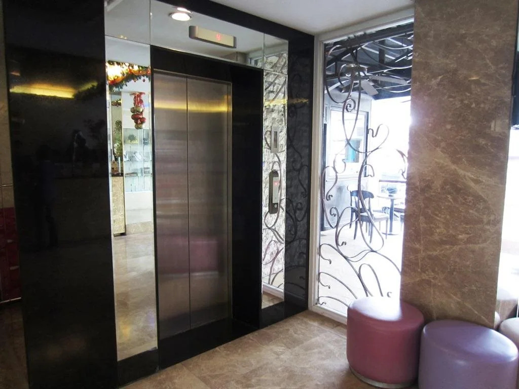 Goldberry Suites & Hotel Mactan