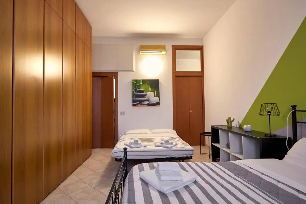 Tortona Design Flat