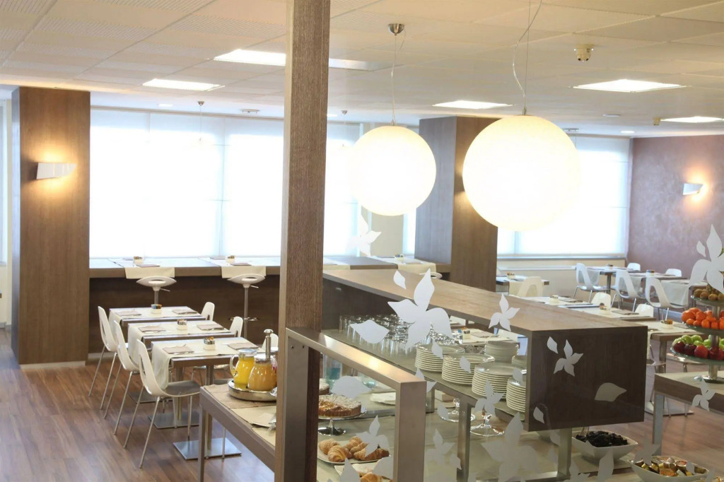 Отель B&B Milano Portello