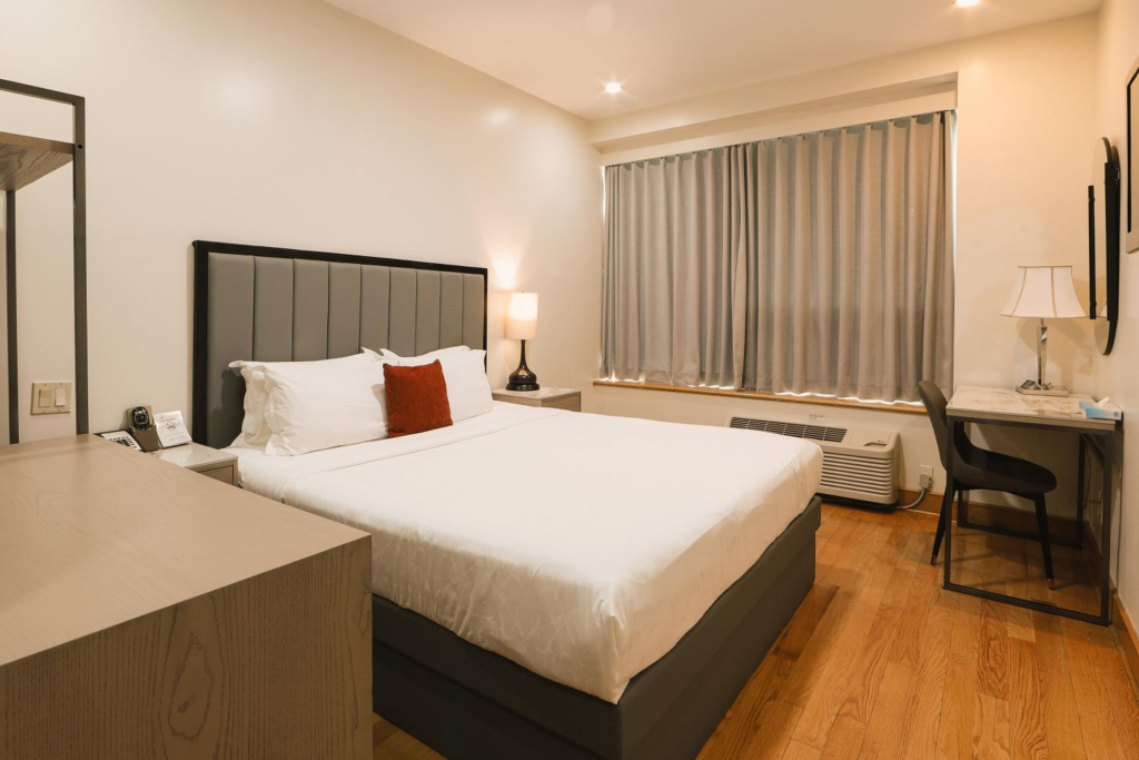 Asiatic Hotel - Flushing