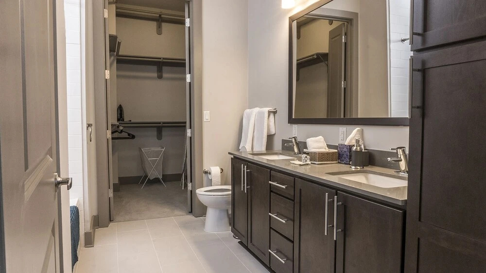 Heaven on Nashville Furnished Apartments
