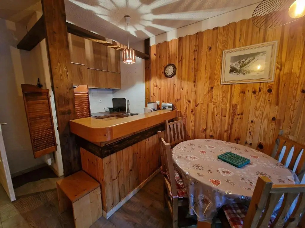 Appartement Les Deux Alpes, 1 pièce, 4 personnes - FR-1-516-75