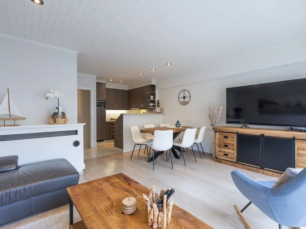 Nice Apartment on the 4th Floor for Family