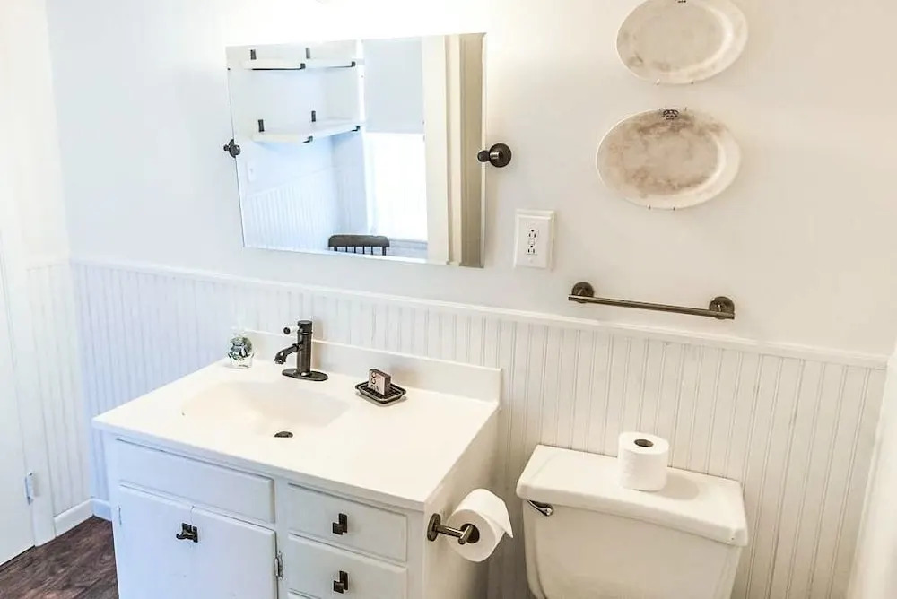 Downtown 3br On Water 3 Bedroom Home