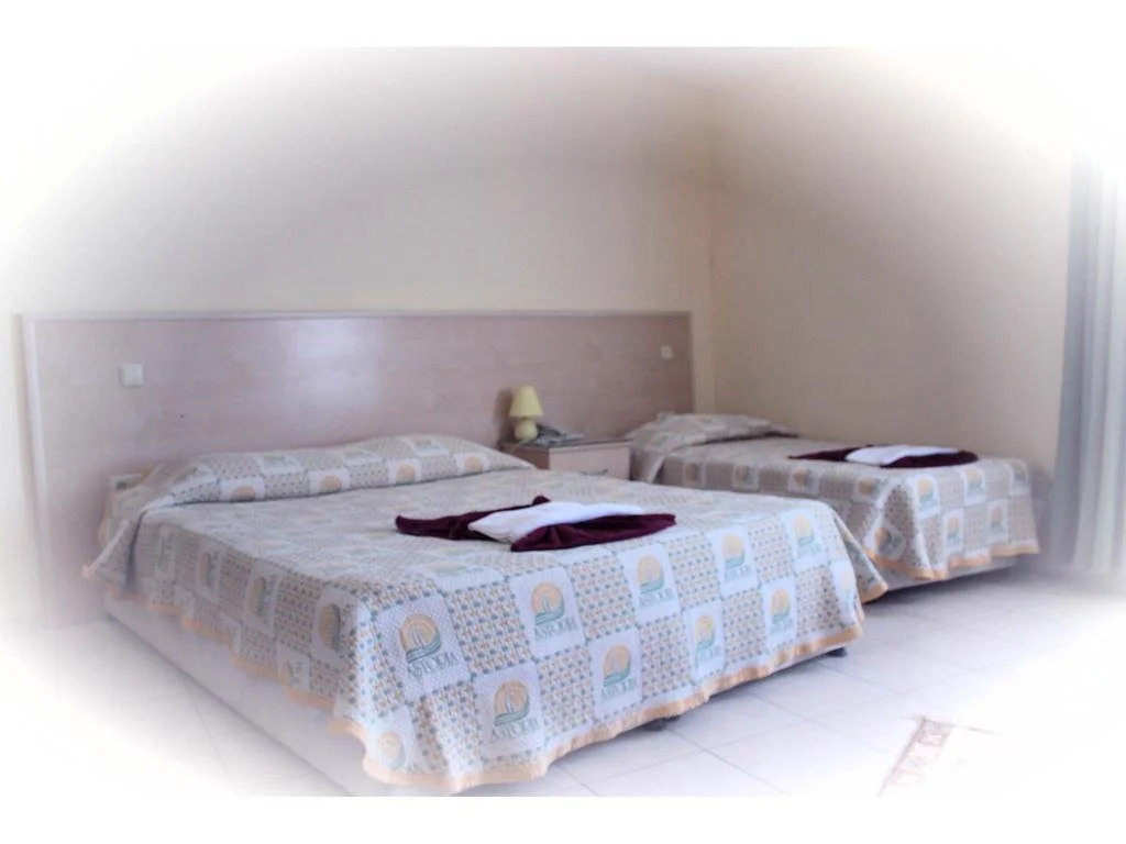 Can Karaburun Hotel