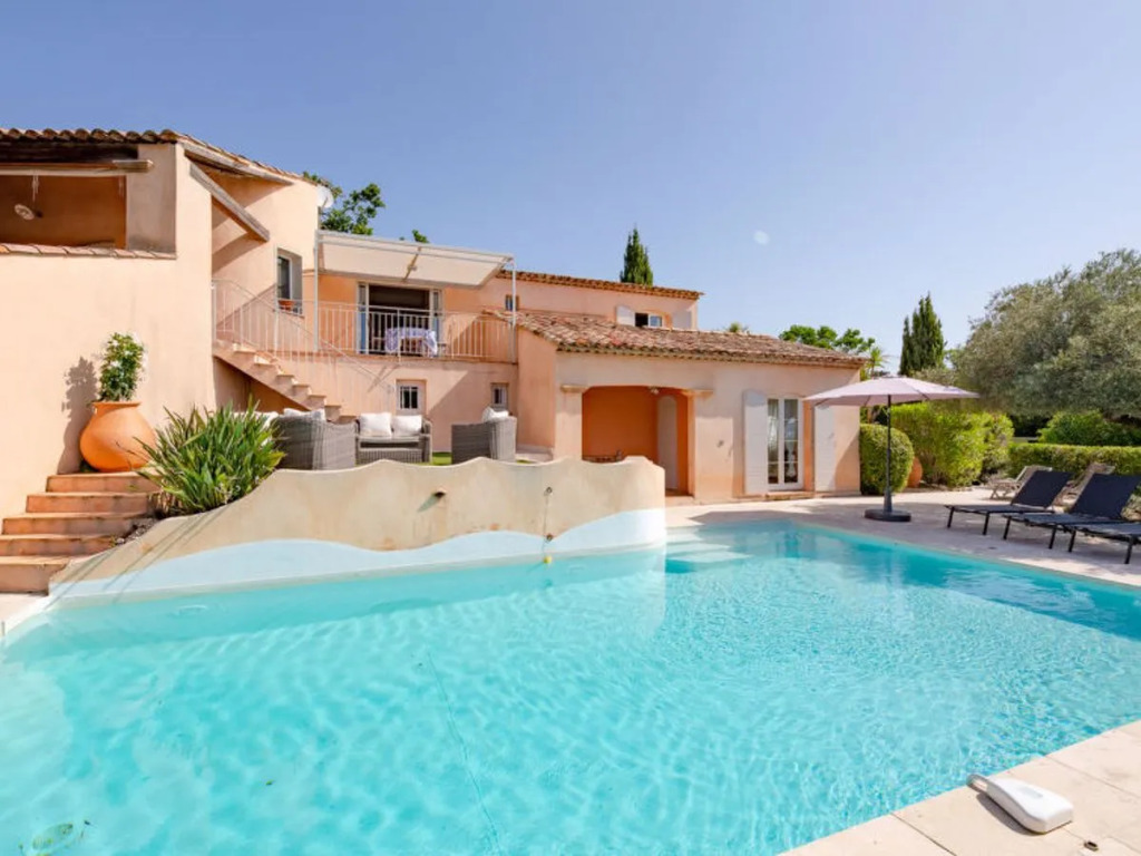Villa Le Petit Rouveau by Interhome