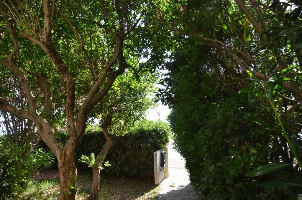 FANTASTIC SARDINIA VILLETTE CON GIARDINO Fronte Mare Fertilia FAHO-GAV01-GAV02