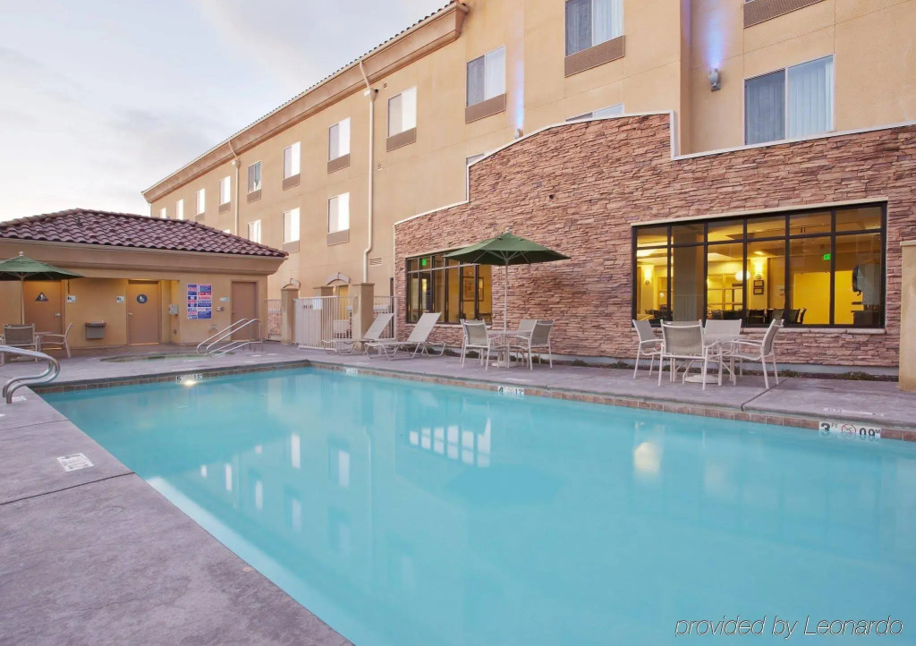 Holiday Inn Express & Suites Merced - Yosemite Natl Pk Area by IHG