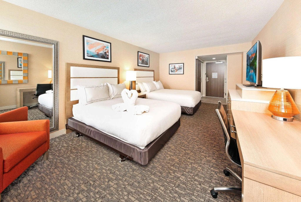 DoubleTree by Hilton Virginia Beach