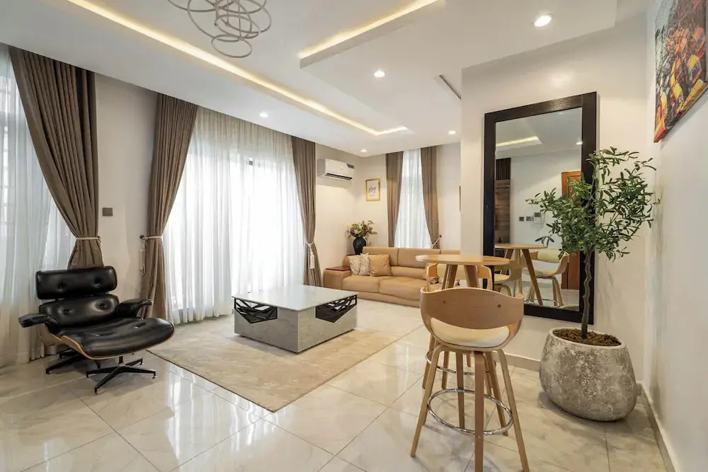 George Residence Ologolo Lekki