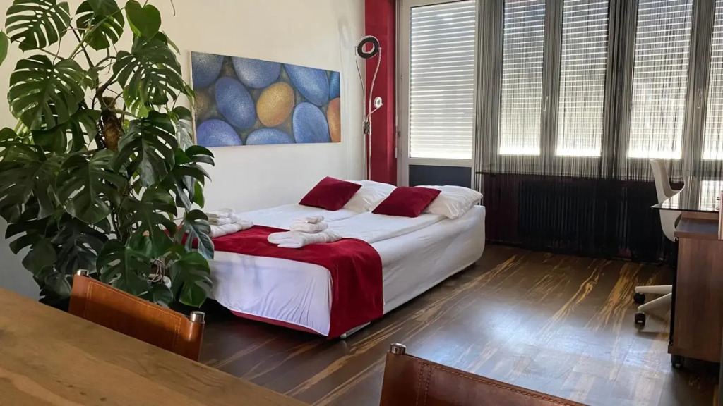 Special Retreat Apartment & Home-Office & Workplace