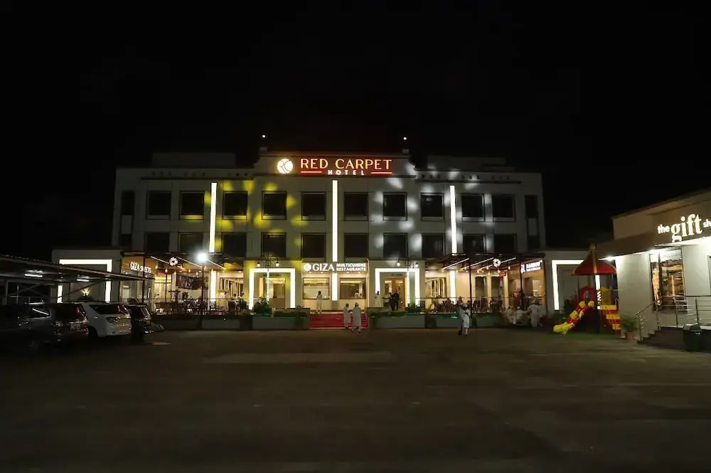 RED CARPET CLASSIC HOSPITALITY LLP