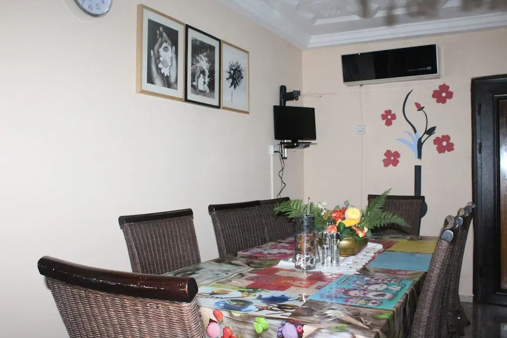 Nego Lodge