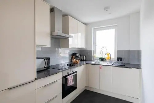London City Apartments - Luxury and spacious apartment with balcony