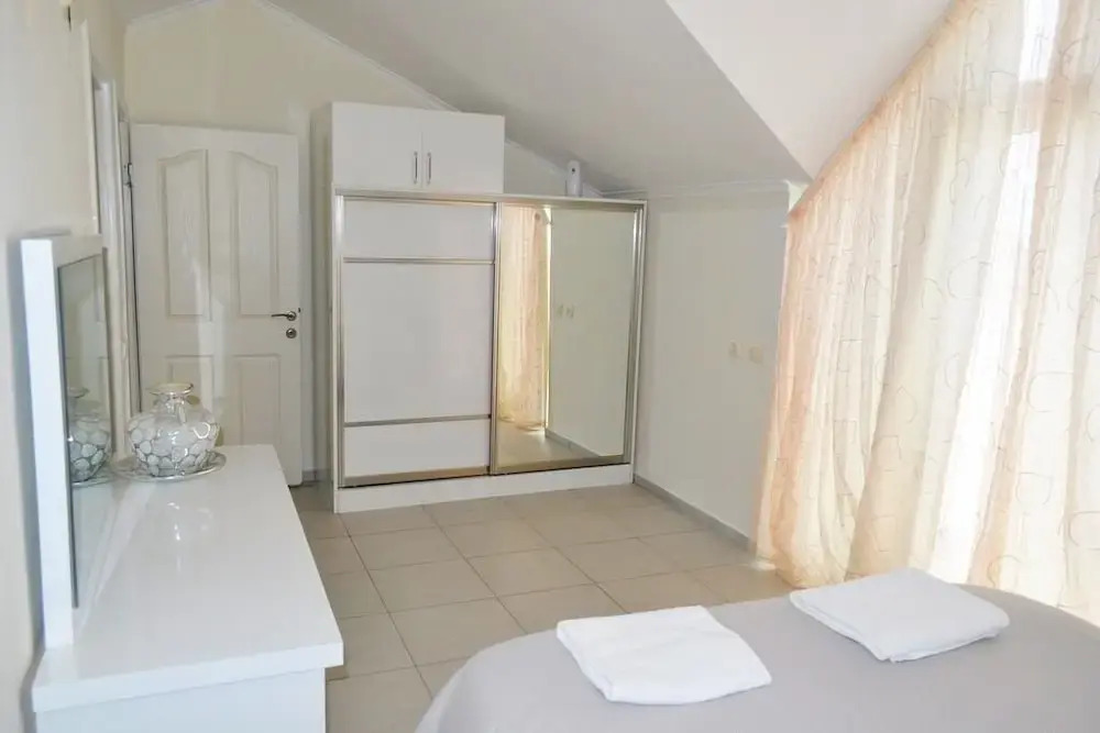 Heights Villa 3B