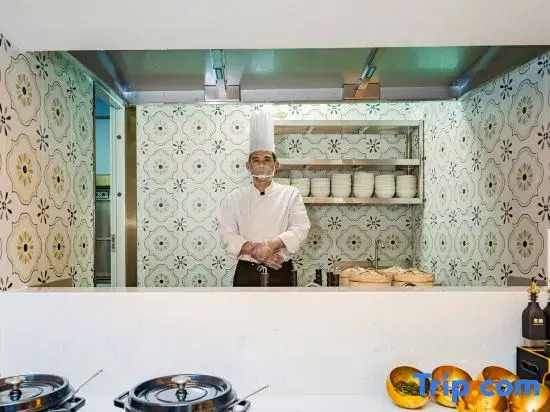 Vienna International Hotel (Chengdu Tianfu New District Luhu Store)