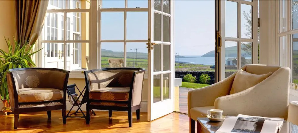 Emlagh House
