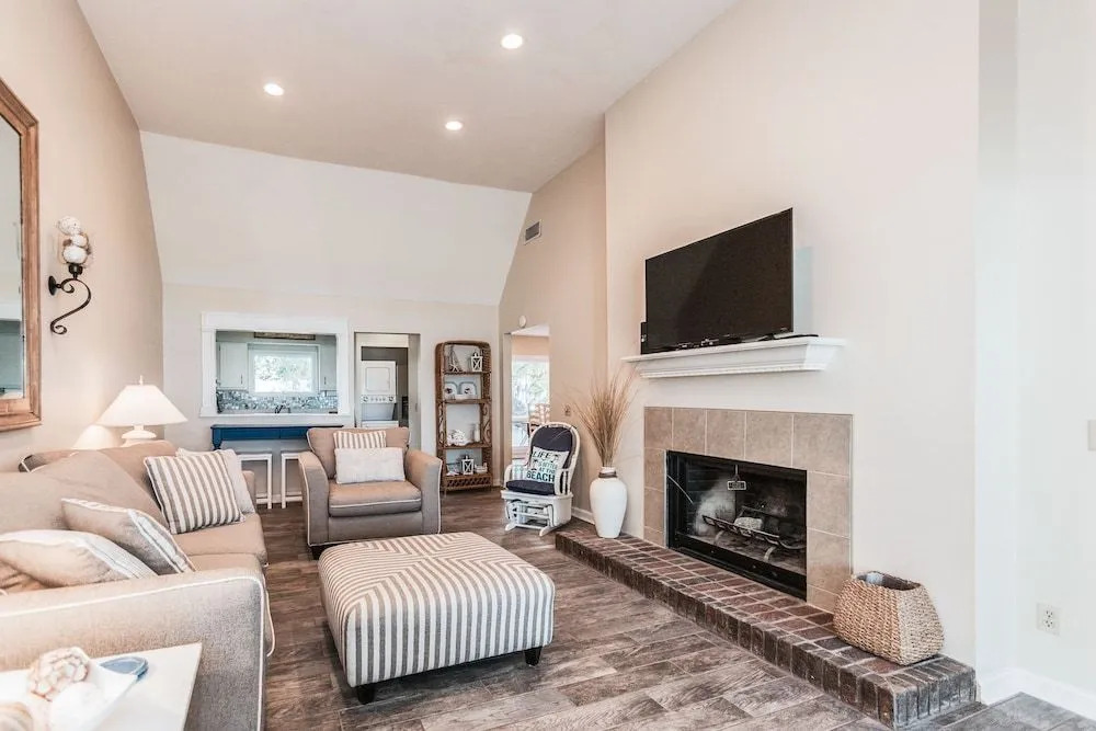 4400 Kingfish Dr Condo Unit 326 2 Bedrooms 2 Bathrooms Condo