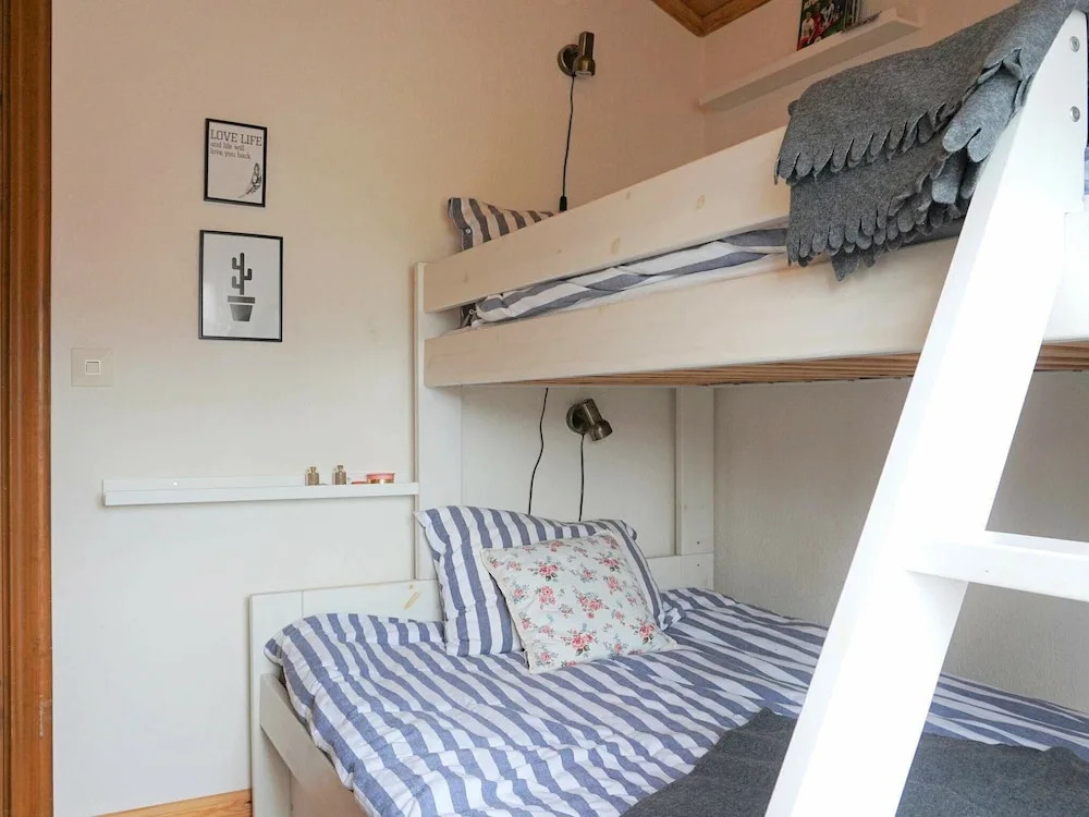 6 Person Holiday Home in Grebbestad